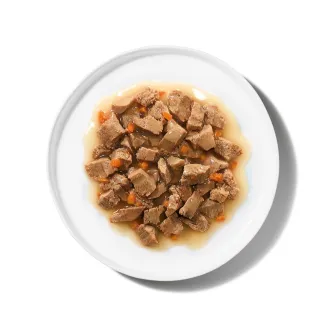 Merrick Purrfect Bistro Stewed Chicken, Beef and Carrot Recipe in Rich Gravy product.