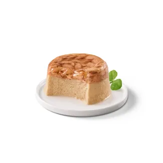 Merrick Purrfect Bistro Petite Parfaits in Glaze Chicken and Tuna Mousse with Skipjack Tuna product.