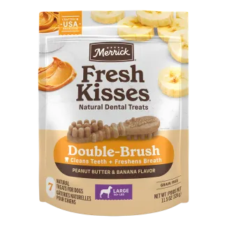 A 7 count pouch of Merrick Fresh Kisses Peanut Butter and Banana dental dog treats for large dogs.